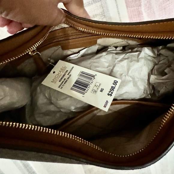 Michael Kors Kensington Large Signature Logo Hobo Shoulder Bag - Picture 7 of 7